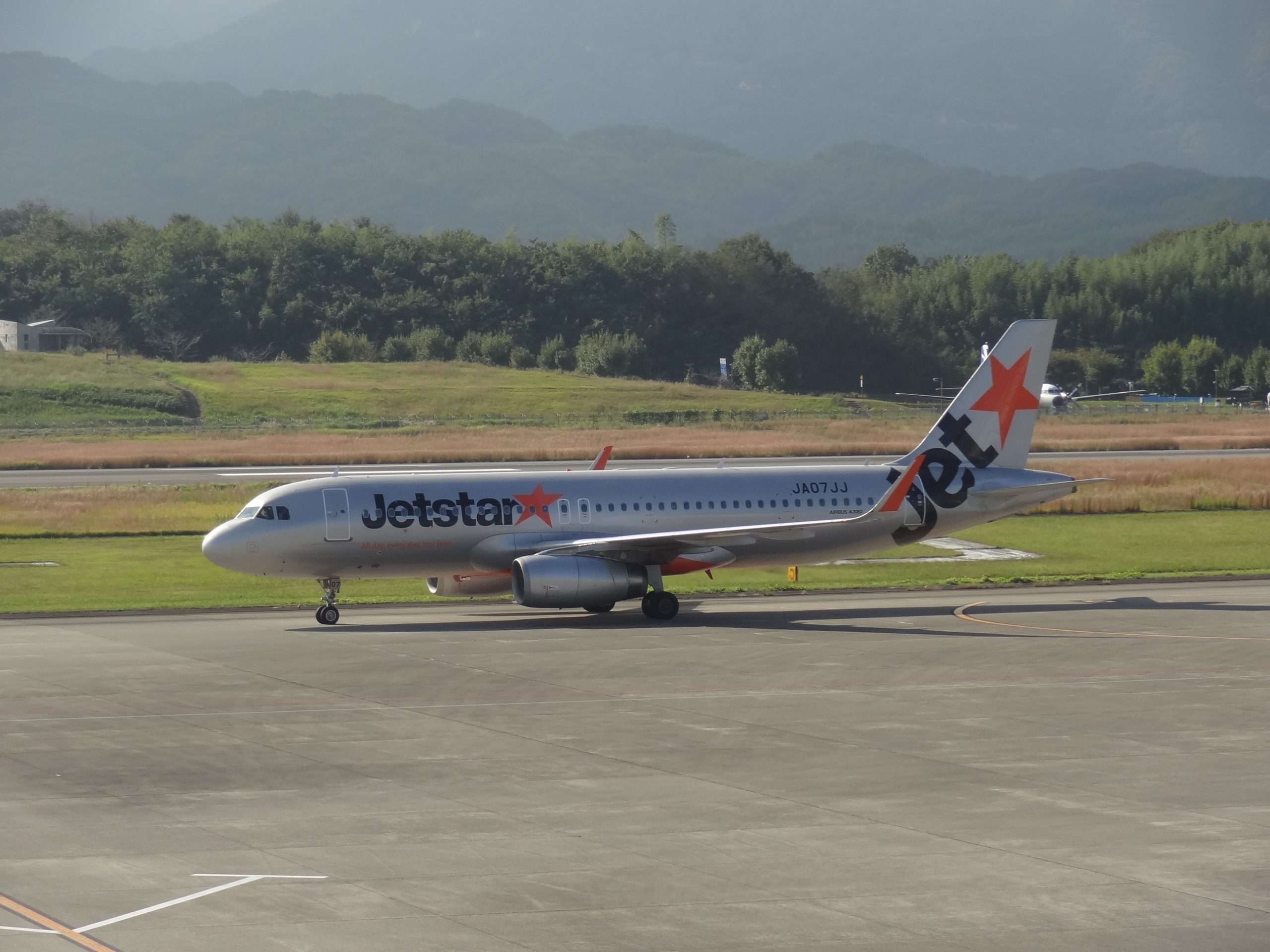 空旅】LCC.ジェットスターGK402便に乗って、高松→成田8,980円の空旅